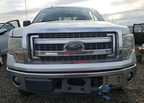 2013 Ford F150 Super Cab z USA, uszkodzony, nr VIN 1FTFX1CF4DFC62618